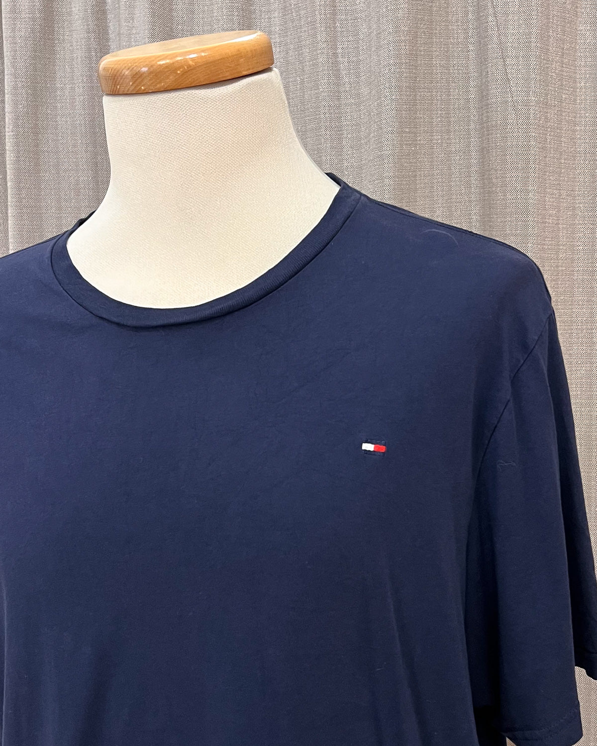 Tommy Hilfiger - Logo Tee - M