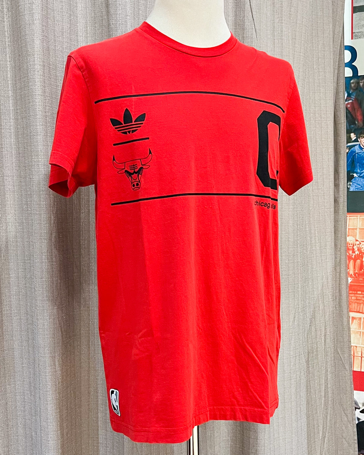 Adidas x Chicago Bulls - Logo Tee - L