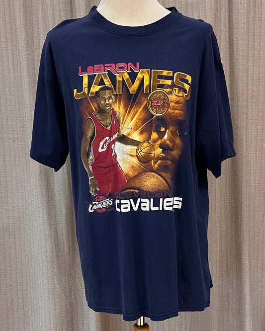 Cleveland Cavaliers - Lebron James Tshirt - XL Over