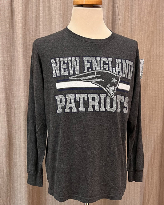 NFL - Patriots Long Sleeve Tshirt - L